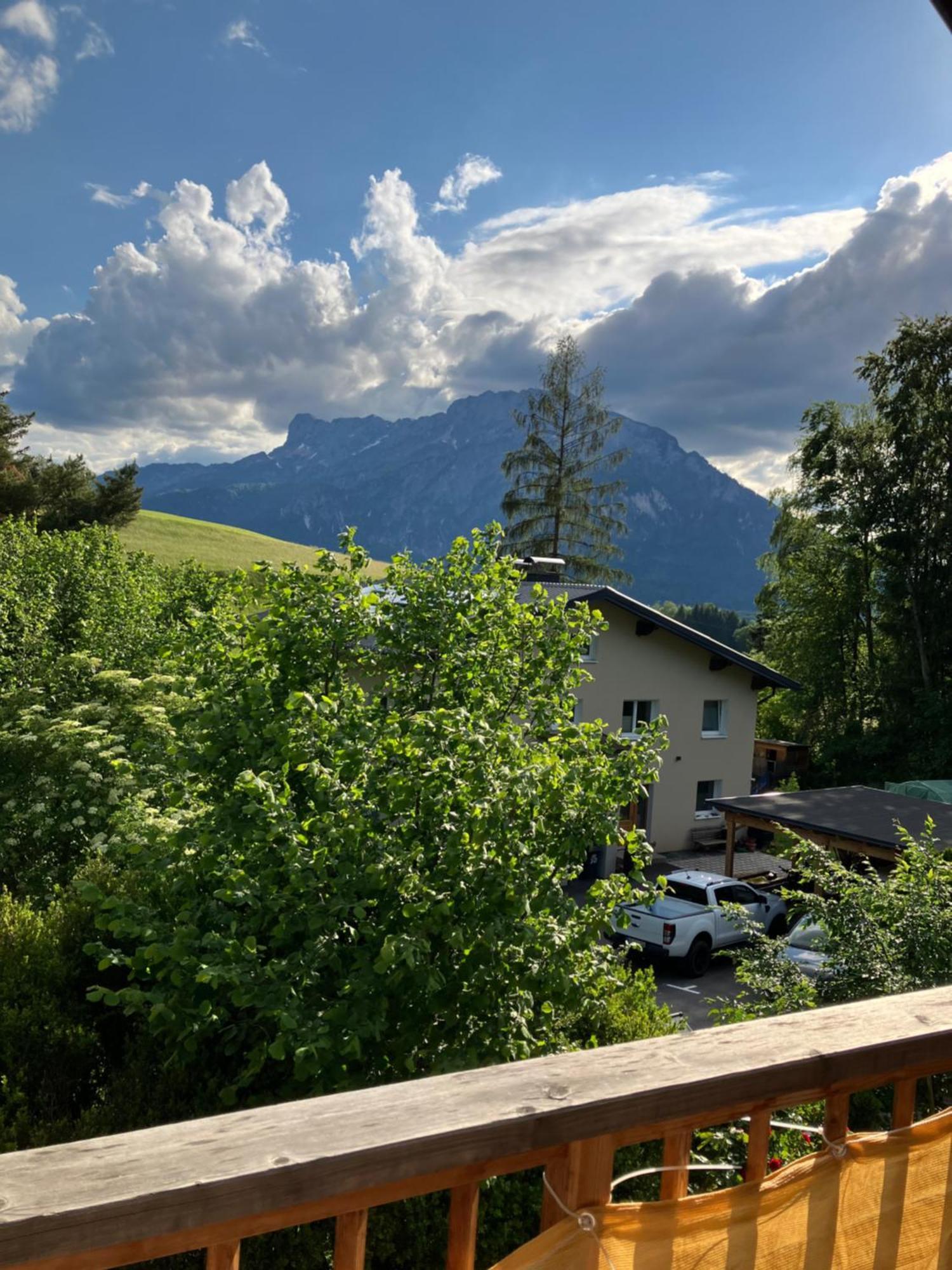 Untersberg Und Festungsblick Daire Puch bei Hallein Dış mekan fotoğraf